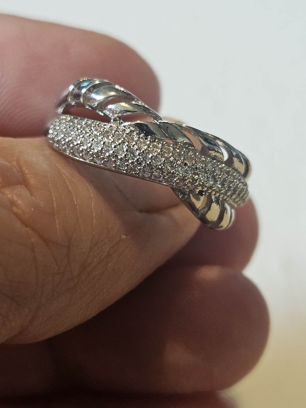Silver Pavé Crisscross Ring - White Silver